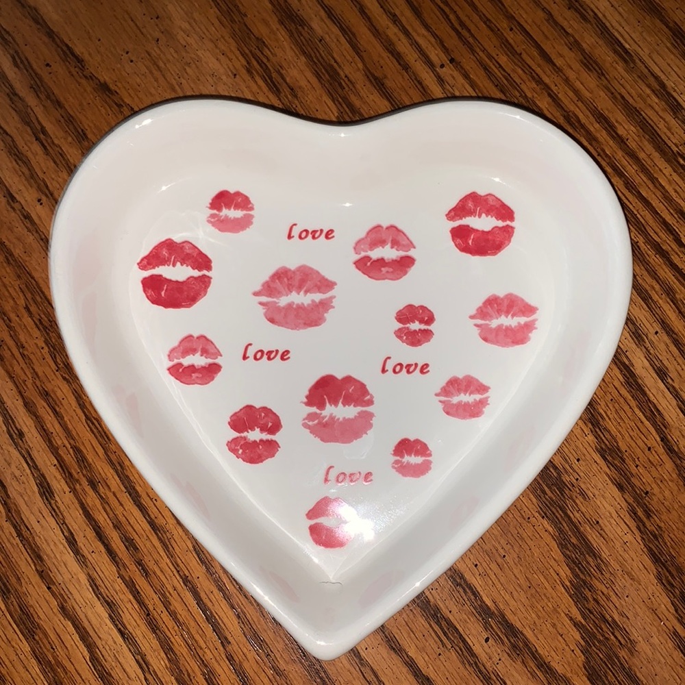 Heart shaped ceramic dish